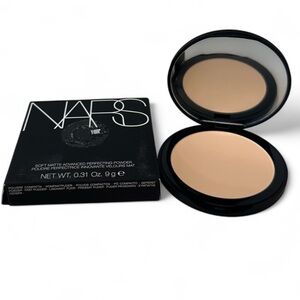 NARS Soft Matte Advanced Perfecting Powder NIB Face Makeup Creek Light Cool Tone
